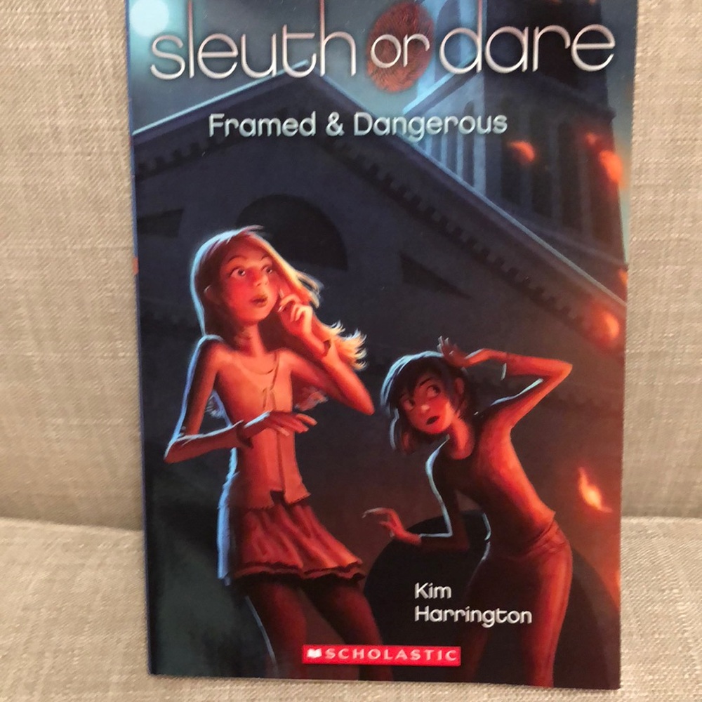 Book-sleuth or dare  by Kim Harrington